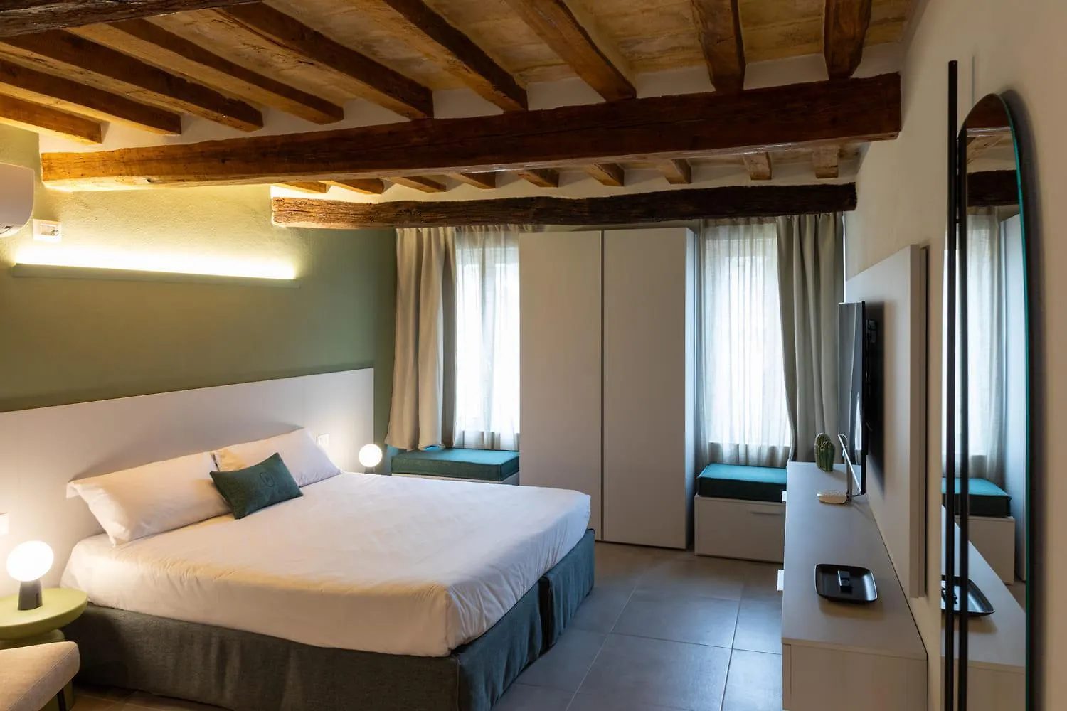 Aparthotel Palais Bernadette Parma 0*,